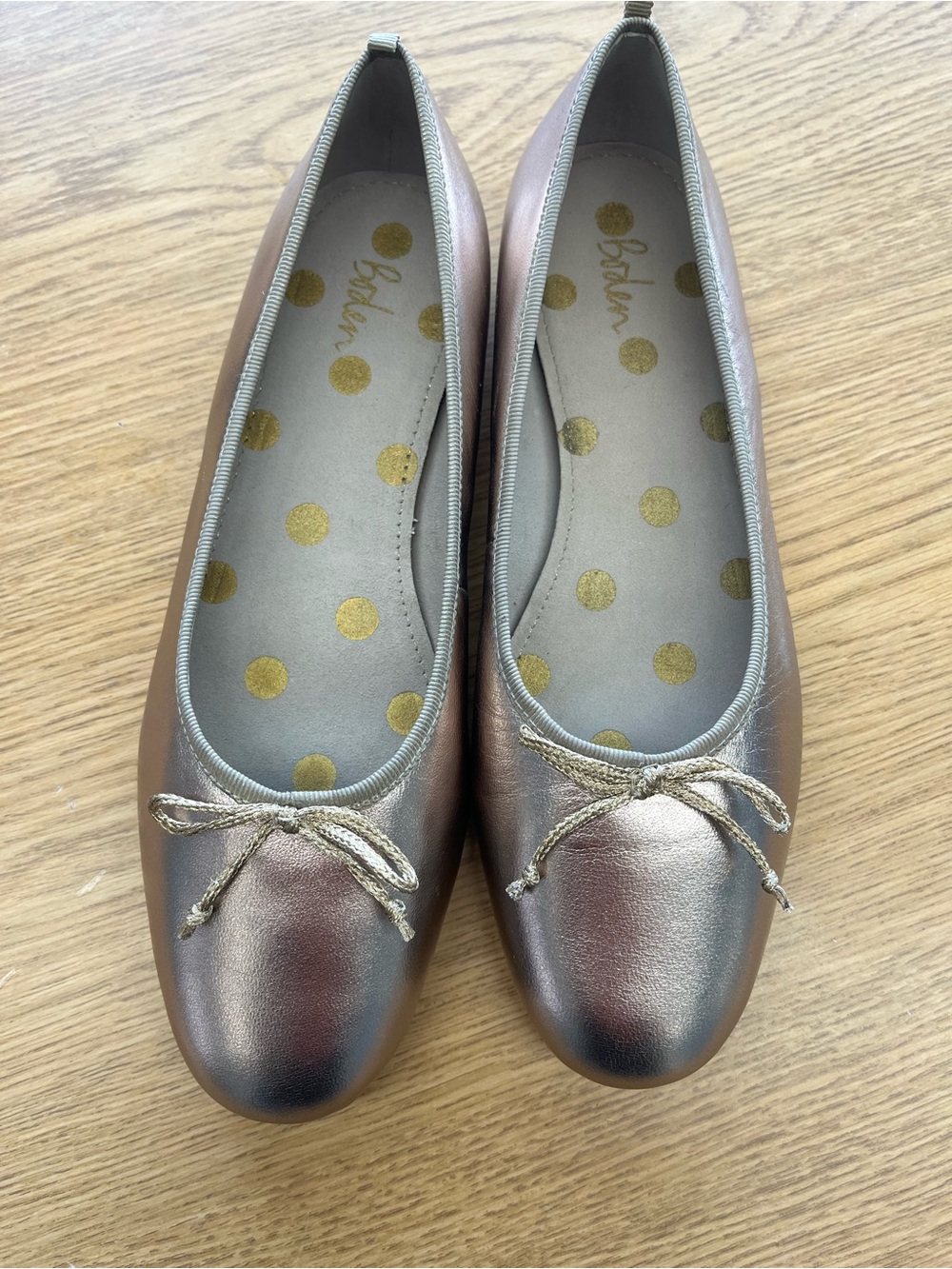 Boden Leather Metallic Gold Ballet Flats with Bow